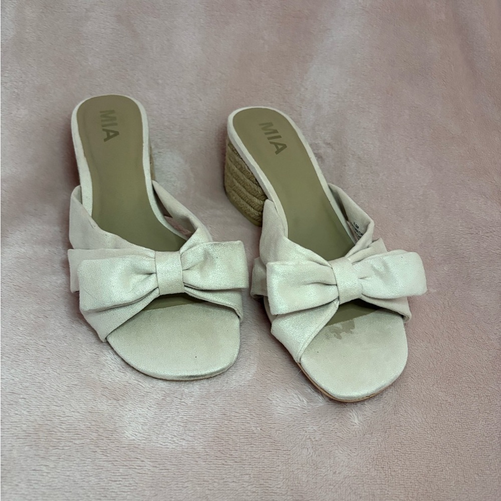 MIA Women's Elegant Cream Block Heel Sandals